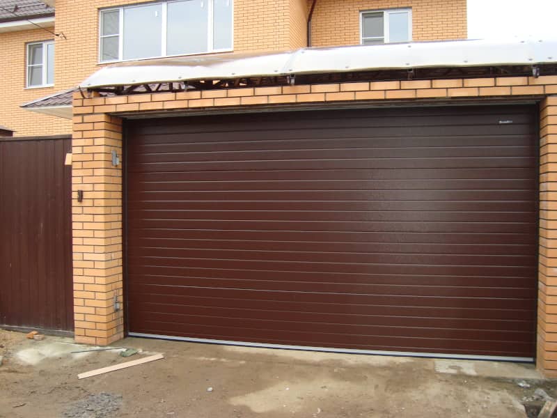 Секционные ворота DoorHan в Хакасии с установкой