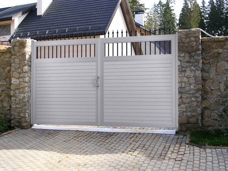 Уличные ворота DoorHan в Хакасии с установкой